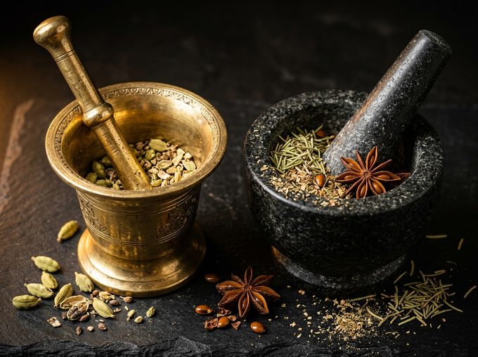 Botanical Blending: Pairing Earthy Roots, Floral Notes & Citrus Leaves